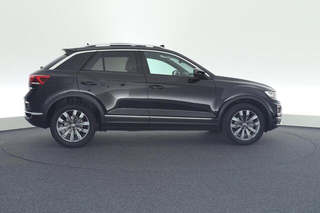 Volkswagen T-Roc 1.5 TSI 150pk DSG Sport Keyless Camera Led Virtual Cockpit Panoramadak Navigatie