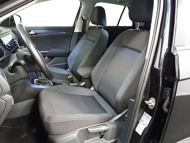 Volkswagen T-Roc 1.5 TSI DSG United R-Line Navigatie Parkeersensoren 19 Inch Lichtmetalen velgen Lane Assist Digitale Cockpit