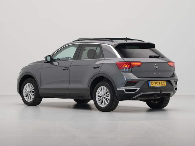 Volkswagen T-Roc 1.5 TSI 150pk Style Panorama Trekhaak Virtual Cockpit Led 343