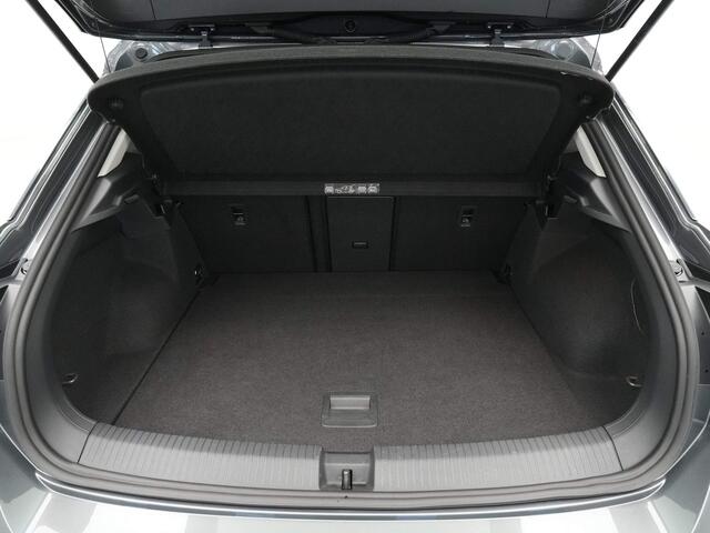 Volkswagen T-Roc 1.5 TSI 150pk Style Panorama Trekhaak Virtual Cockpit Led 343