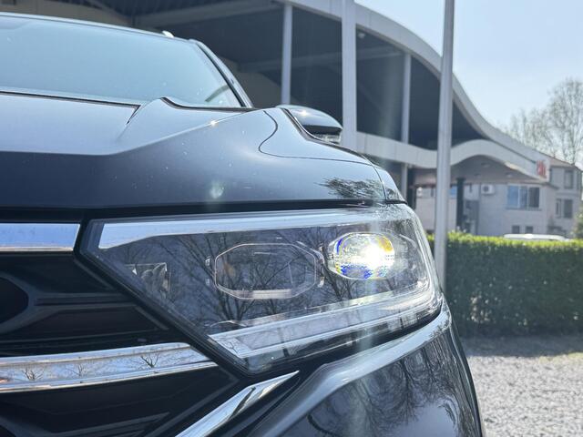 Volkswagen T-Roc 1.5 TSI 150pk DSG R-Line (Trekhaak,Camera,Virtual,IQ)