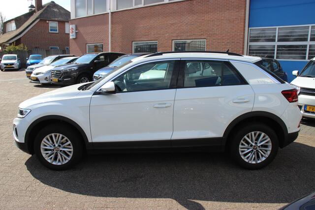 Volkswagen T-Roc 1.5 TSI Life Business Automaat | PDC | Clima | Stoelverwarming
