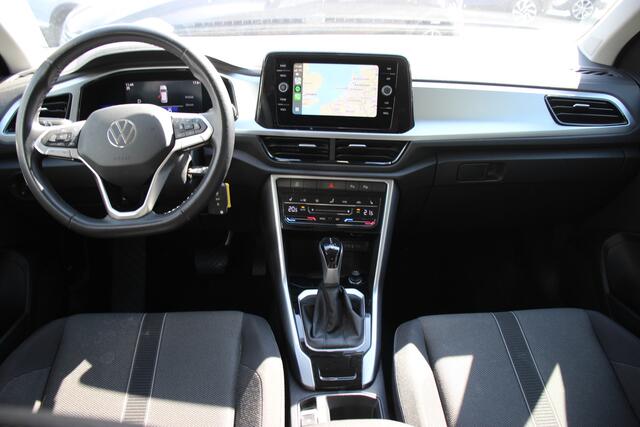 Volkswagen T-Roc 1.5 TSI Life Business Automaat | PDC | Clima | Stoelverwarming
