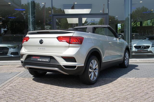 Volkswagen T-Roc Cabrio 1.0 TSI Style | CarPlay | Parkeersensor voor + achter | Stoelverwarming