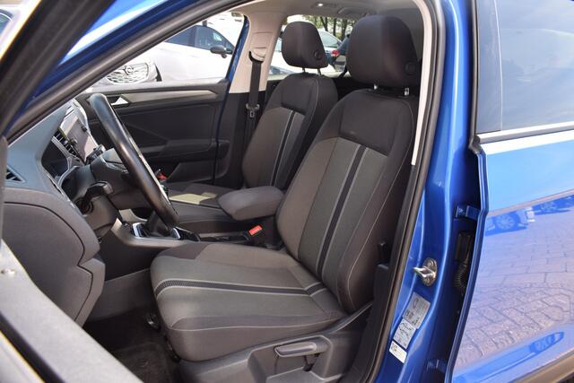 Volkswagen T-Roc 1.0 TSI Style Business//Pano//Camera//Navi!!