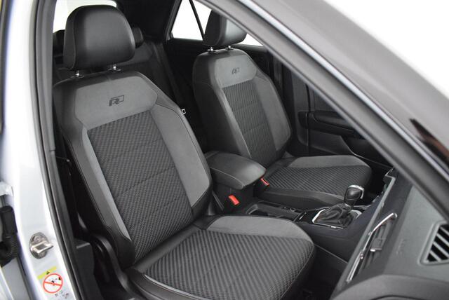 Volkswagen T-Roc 1.5 TSI 150pk DSG 2x R-Line Trekhaak Camera Keyless Beats Virtual Cockpit Navigatie