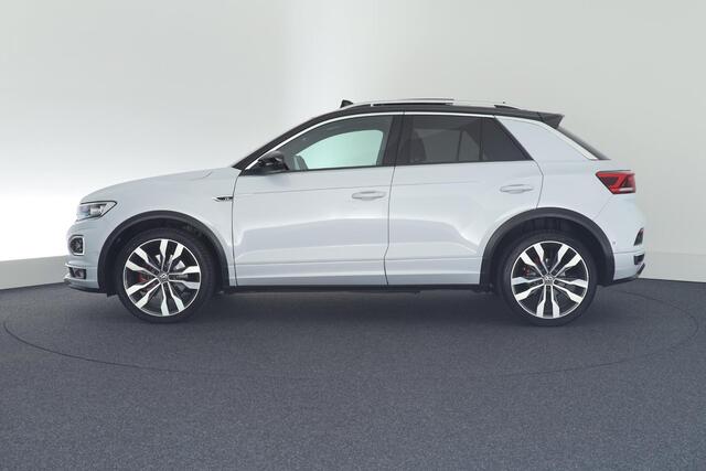 Volkswagen T-Roc 1.5 TSI 150pk DSG 2x R-Line Trekhaak Camera Keyless Beats Virtual Cockpit Navigatie