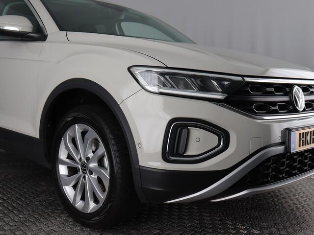 Volkswagen T-Roc 1.5 TSI Life Business (Afn. Trekhaak / Navi / PDC 360 / Carplay)