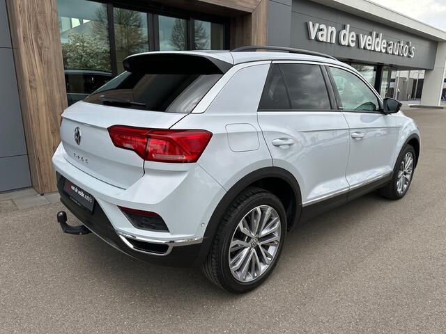 Volkswagen T-Roc 1.5 TSI 150pk DSG IQ-DRIVE | Trekhaak | Virtual cockpit | Adapt. Cruise | Led | Incl. 1 jaar Bovag garantie