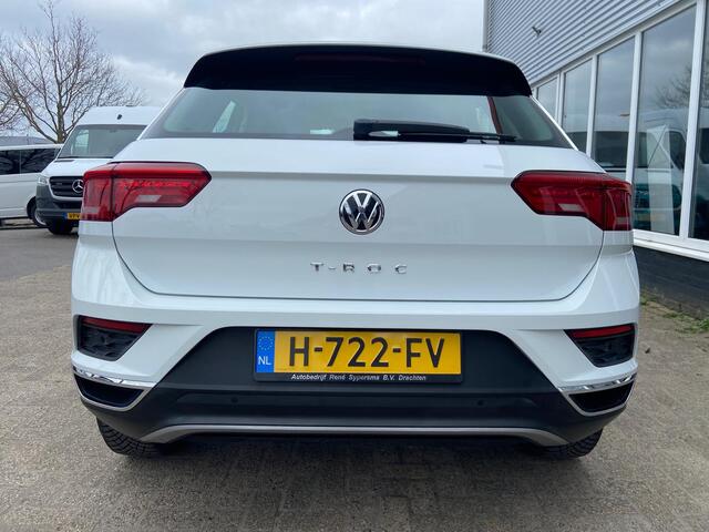 Volkswagen T-Roc 1.5 TSI Style Business | Virtual Cockpit | Automaat | Stoelverwarming