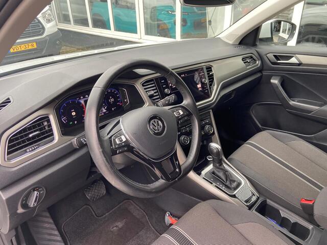 Volkswagen T-Roc 1.5 TSI Style Business | Virtual Cockpit | Automaat | Stoelverwarming