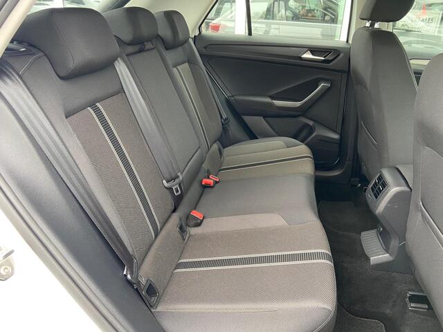 Volkswagen T-Roc 1.5 TSI Style Business | Virtual Cockpit | Automaat | Stoelverwarming