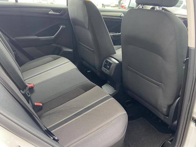 Volkswagen T-Roc 1.5 TSI Style Business | Virtual Cockpit | Automaat | Stoelverwarming