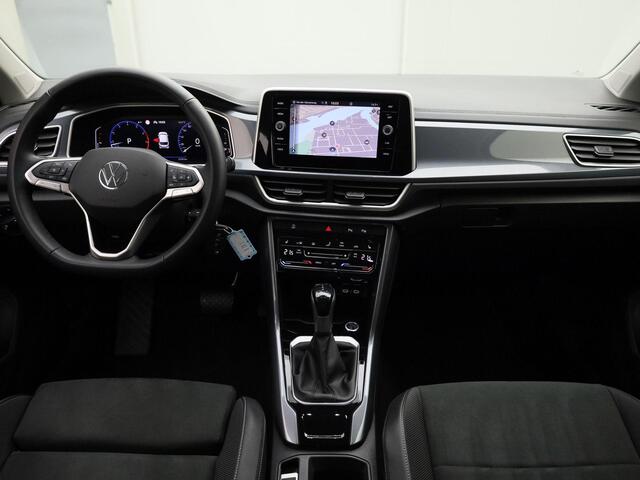 Volkswagen T-Roc 1.5TSI/150PK Style DSG · Navigatie · Trekhaak · Stoelverwarming · Garantie tot mei 2026