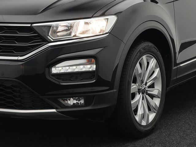Volkswagen T-Roc 1.5 TSI Sport 150 pk DSG | Carplay | Adaptive Cruise | Virtual Cockpit | Camera | Sfeerverlichting | Stoelverwarming | Electrische Achterklep | Navi | DAB |