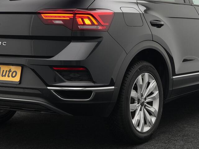 Volkswagen T-Roc 1.5 TSI Sport 150 pk DSG | Carplay | Adaptive Cruise | Virtual Cockpit | Camera | Sfeerverlichting | Stoelverwarming | Electrische Achterklep | Navi | DAB |