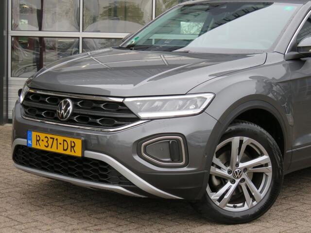 Volkswagen T-Roc 1.0 TSI LIFE 75 EDITION / Camera / 17 Inch / Carplay / Adap.crui