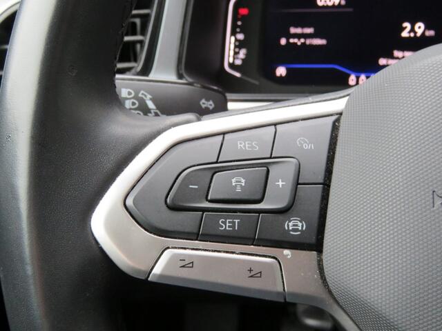 Volkswagen T-Roc 1.0 TSI LIFE 75 EDITION / Camera / 17 Inch / Carplay / Adap.crui