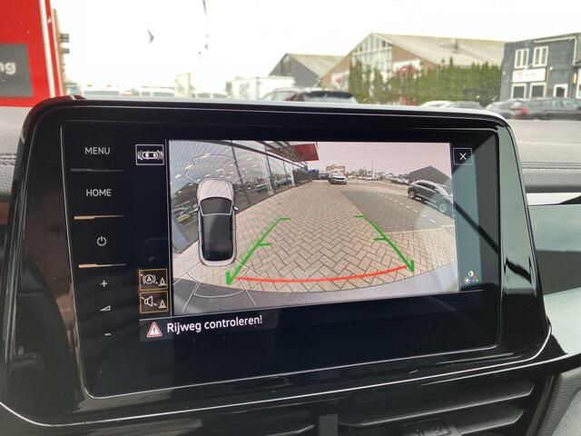 Volkswagen T-Roc Cabrio 1.5 TSI 150pk DSG R-Line Edition Grey · Camera · Beats Audio · Keyless · Lederen Bekleding · Side Assist · Stuur- & Stoelverwarming · Matrix LED · Parkeerassistent ·