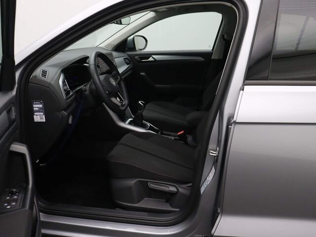 Volkswagen T-Roc Life 1.0 TSI 110pk Adaptive cruise control, Parkeersensoren, Airco, DAB, Radio, App connect, LED koplampen