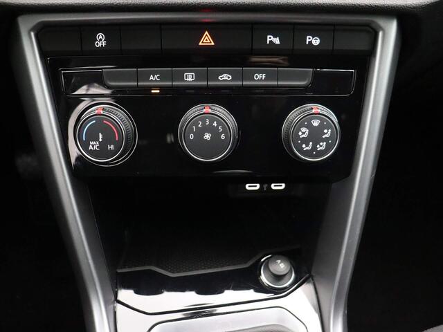 Volkswagen T-Roc Life 1.0 TSI 110pk Adaptive cruise control, Parkeersensoren, Airco, DAB, Radio, App connect, LED koplampen