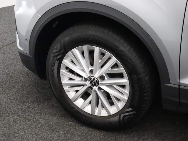 Volkswagen T-Roc Life 1.0 TSI 110pk Adaptive cruise control, Parkeersensoren, Airco, DAB, Radio, App connect, LED koplampen