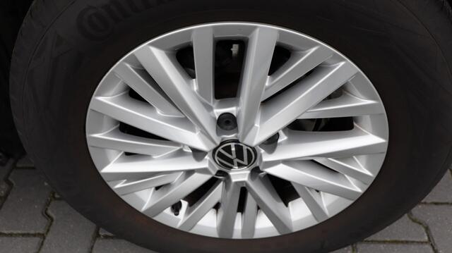 Volkswagen T-Roc 1.5 TSI Style | Apple Android | Led | Clima | PDC | Camera