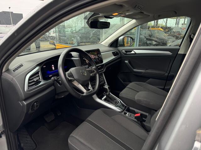 Volkswagen T-Roc 1.5 TSI 150 pk DSG Life - adap cruise - park control