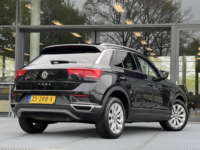 Volkswagen T-Roc 1.0 TSI Style Business | Panoramadak | Leder | Adaptieve Cruise Control
