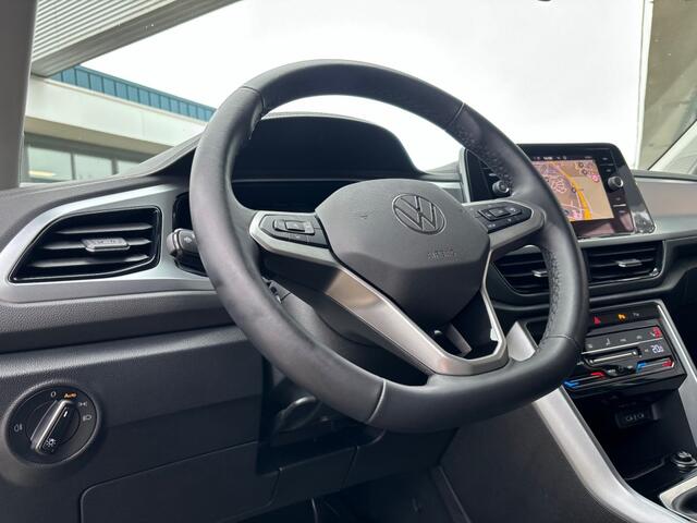 Volkswagen T-Roc 1.0 TSI 115PK STYLE NAVI AIRCO PDC LMV VIRTUALCOCKPIT