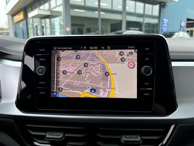 Volkswagen T-Roc 1.0 TSI 115PK STYLE NAVI AIRCO PDC LMV VIRTUALCOCKPIT