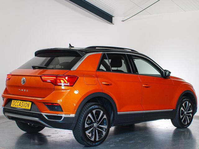Volkswagen T-Roc 1.5 TSI Style, Navigatie, Panoramadak, Apple CarPlay/Android Auto, ACC
