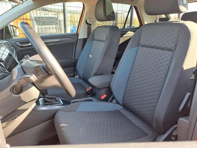 Volkswagen T-Roc 1.5 TSI Style, Navigatie, Panoramadak, Apple CarPlay/Android Auto, ACC