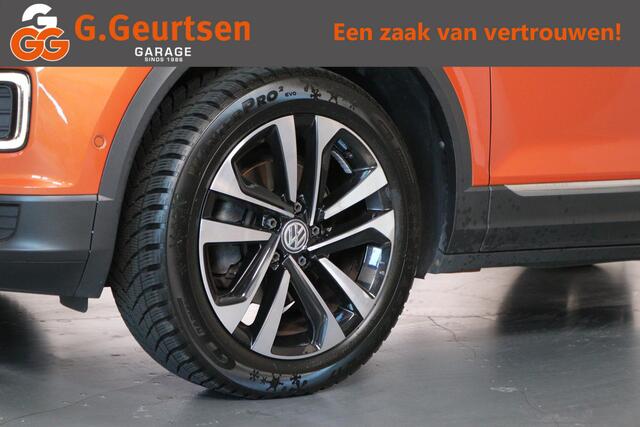 Volkswagen T-Roc 1.5 TSI Style, Navigatie, Panoramadak, Apple CarPlay/Android Auto, ACC