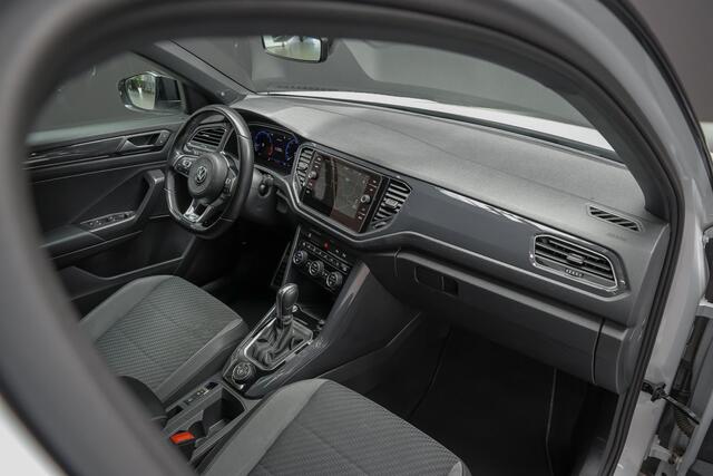 Volkswagen T-Roc R-Line 4Motion Sport Business R 2.0 190pk TSI AUTOMAAT |Beats|panoramadak|digital cockpit|Apple Carplay|parkeercamera|blind spot|elek. achterklep|adaptive cruise control|LED|18"|stoelverwarming|