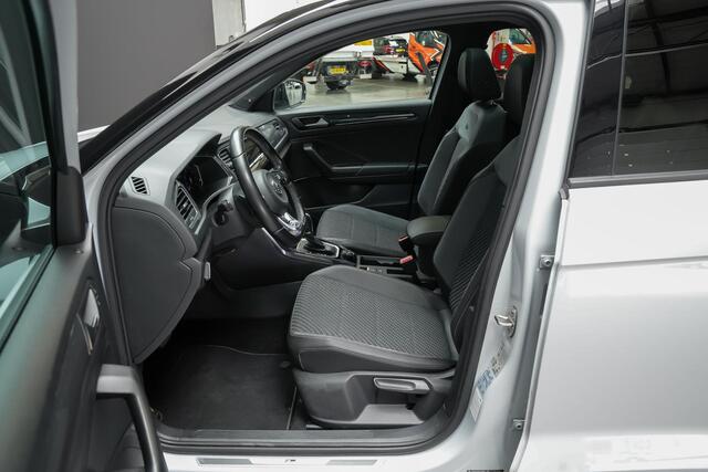 Volkswagen T-Roc R-Line 4Motion Sport Business R 2.0 190pk TSI AUTOMAAT |Beats|panoramadak|digital cockpit|Apple Carplay|parkeercamera|blind spot|elek. achterklep|adaptive cruise control|LED|18"|stoelverwarming|