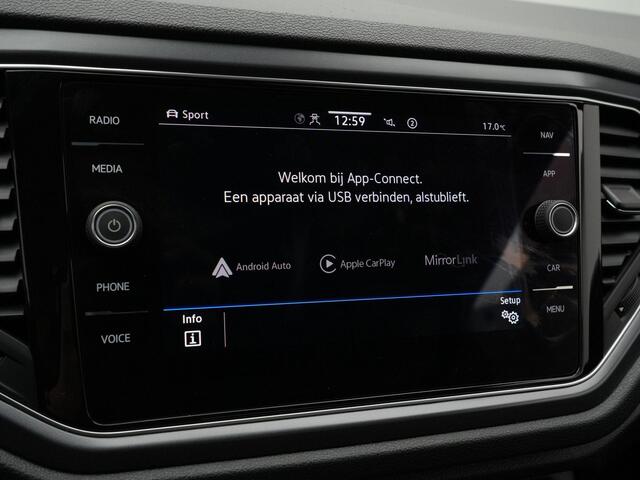 Volkswagen T-Roc Cabrio 1.5 TSI 150 pk DSG R-Line | Leder | Achteruitrijcamera | Navigatie | Stoelverwarming | Adaptive Cruise | Sportonderstel
