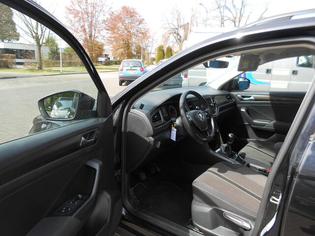 Volkswagen T-Roc 1.0 TSI Sport Trekhaak / Camera / PDC V+A / Stoel en stuur verw.