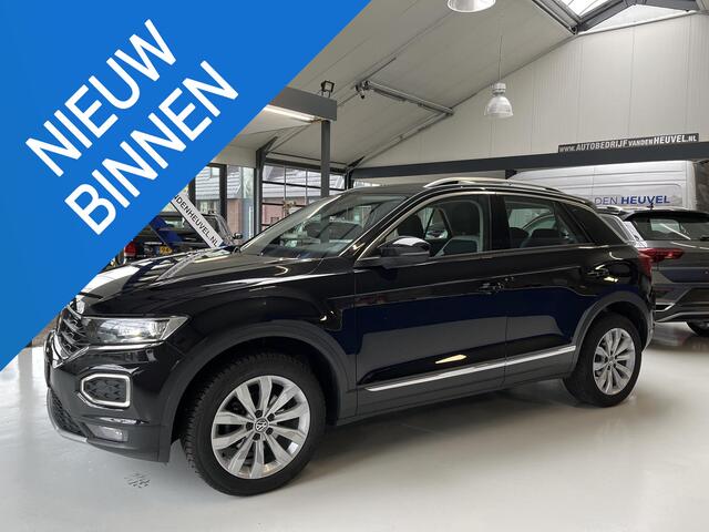 Volkswagen T-Roc 1.5 TSI Sport VIRTUAL DASHBOARD | ADAPTIVE CRUISE CONTROL | TREKHAAK AFNB. | APP CONNECT | CAMERA | LED