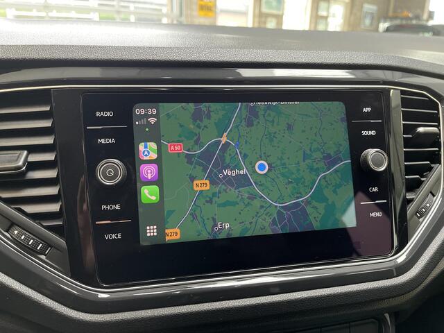 Volkswagen T-Roc 1.5 TSI Sport VIRTUAL DASHBOARD | ADAPTIVE CRUISE CONTROL | TREKHAAK AFNB. | APP CONNECT | CAMERA | LED