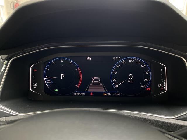 Volkswagen T-Roc 1.5 TSI Sport VIRTUAL DASHBOARD | ADAPTIVE CRUISE CONTROL | TREKHAAK AFNB. | APP CONNECT | CAMERA | LED