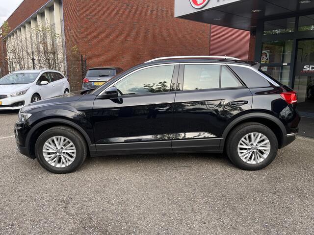 Volkswagen T-Roc 1.0 TSI Style // ADAPT. CRUISE // CLIMA // NAVI+CARPLAY // PDC //
