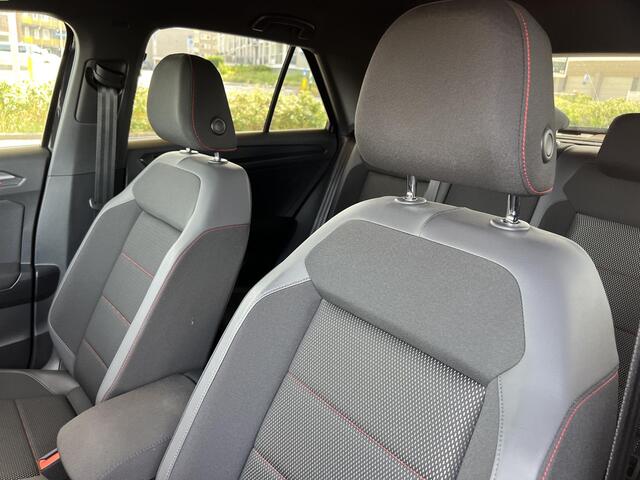 Volkswagen T-Roc 1.5 TSI Sport 150pk Automaat | NAV | APP-Connect | Winterpack | Virtual display