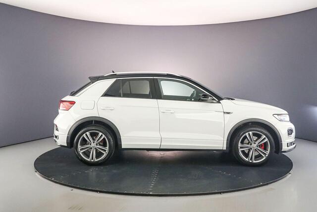 Volkswagen T-Roc Sport 1.5 TSI 150pk DSG Automaat Adaptive cruise control, Navigatie, Achteruitrijcamera, Elektrische achterklep, LED verlichting, Stoelverwarming, Parkeersensoren