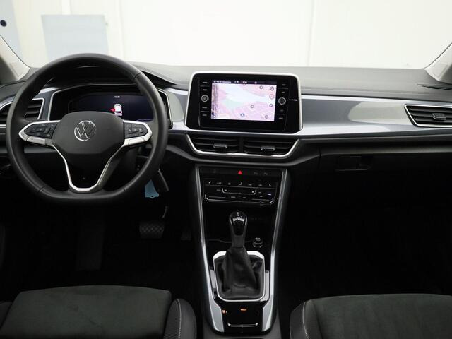 Volkswagen T-Roc 1.5TSI/150PK Style DSG · Navigatie · Trekhaak · Stoelverwarming · Garantie tot juni 2026