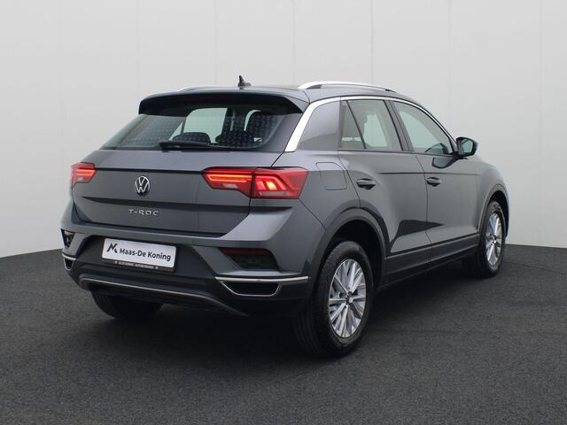 Volkswagen T-Roc 1.0TSI/110PK Style · Navigatie · Camera + Parkeersensoren · Lane assist