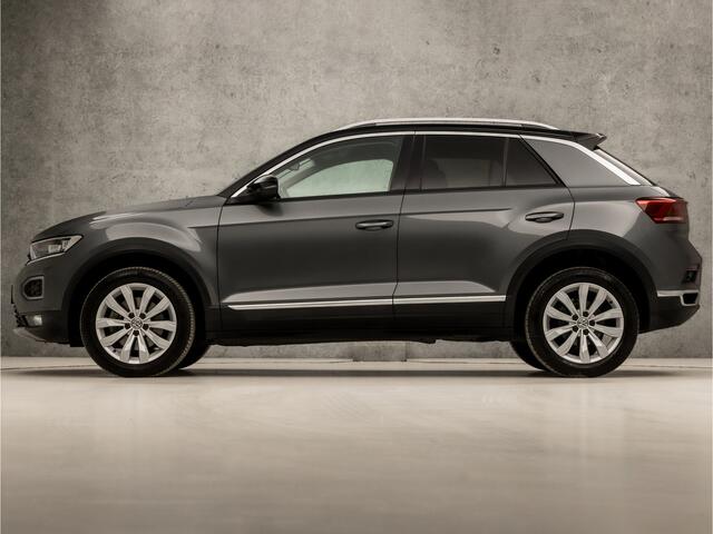 Volkswagen T-Roc 1.5 TSI Sport 150Pk (VIRTUAL COCKPIT, APPLE CARPLAY, CLIMATE, ADAPTIVE CRUISE, SPORTSTOELEN, LED KOPLAMPEN, GETINT GLAS, LANE ASSIST, NIEUWSTAAT)