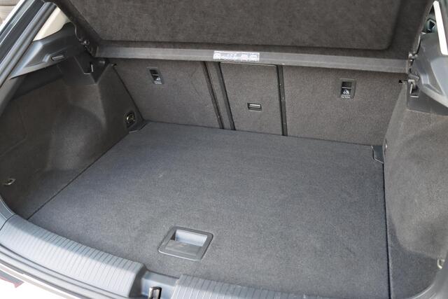 Volkswagen T-Roc 1.0 TSI 115pk Style Business