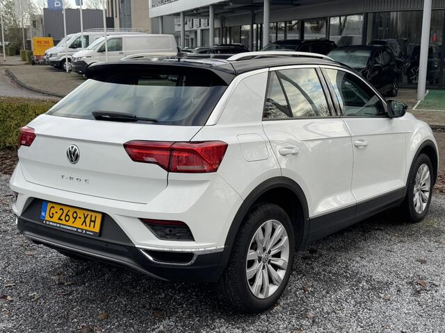 Volkswagen T-Roc 1.5 TSI 150pk DSG Style (Trekhaak,Navi,Clima,Pdc,Dab)
