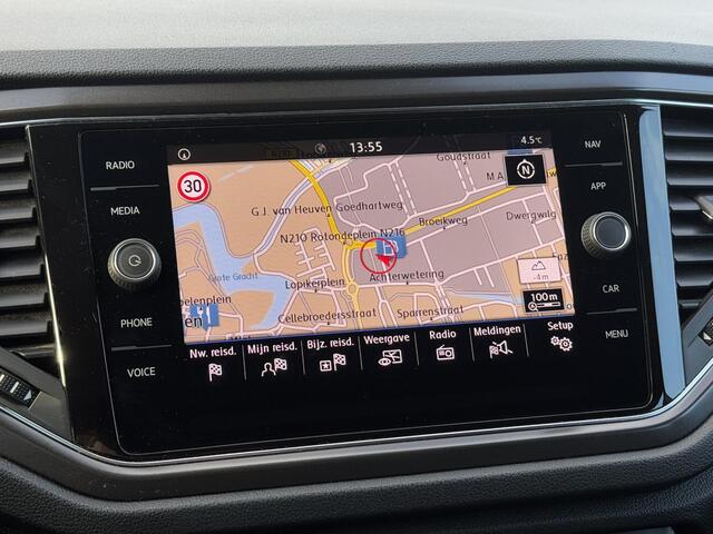 Volkswagen T-Roc 1.5 TSI 150pk DSG Style (Trekhaak,Navi,Clima,Pdc,Dab)